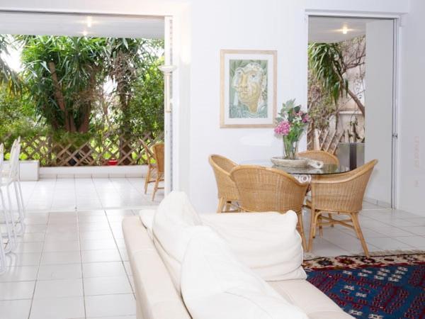 Ferienwohnung Vouliagmeni'S Secret Garden Near The Sea Athen Exterior foto